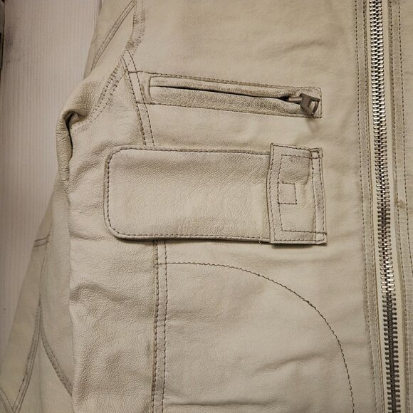 Danier White Genuine Leather Moto Jacket - Size P (Petite/Small) - Picture 7 of 16